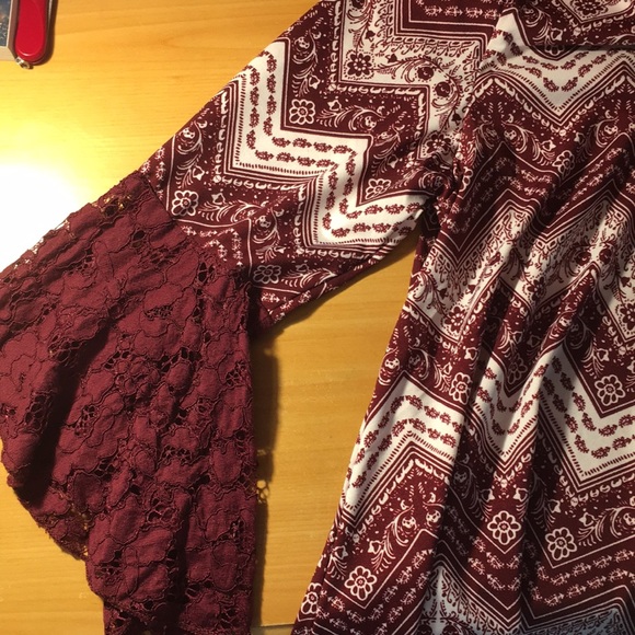 Maroon and White Flowy Shirt - Picture 2 of 5